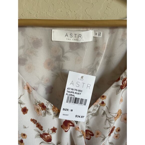 New! ASTR Taupe Rust Floral Peplum Top Size Medium Short Sleeve V-Neck White Puf - Picture 3 of 7